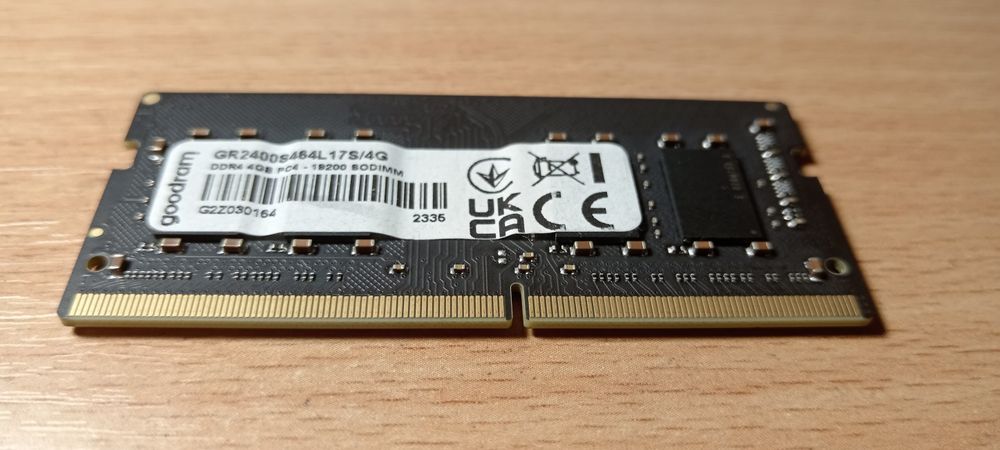 Планка ОЗУ DDR4 на 4Gb