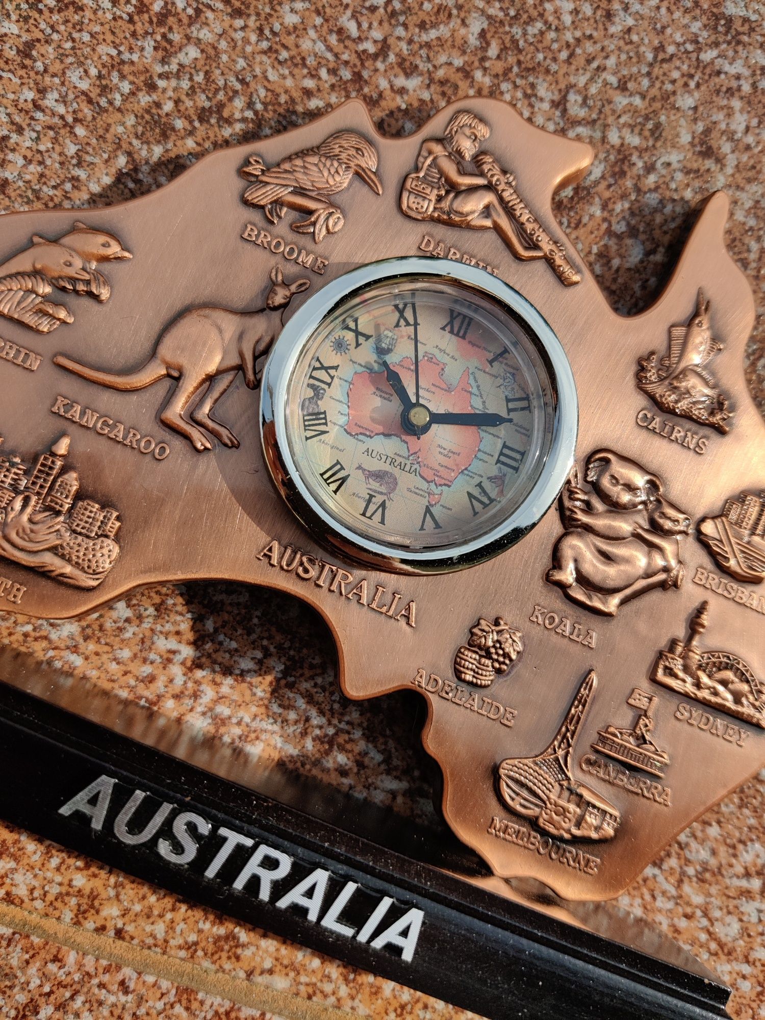 Nowy zegar stojący - Australia