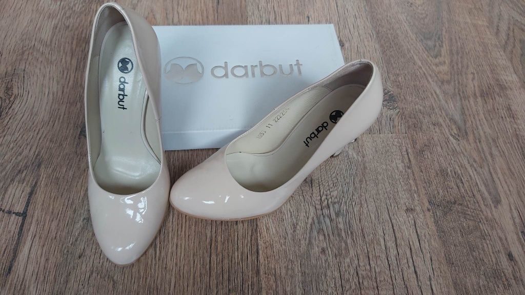 Buty na obcasie skórzane Darbut