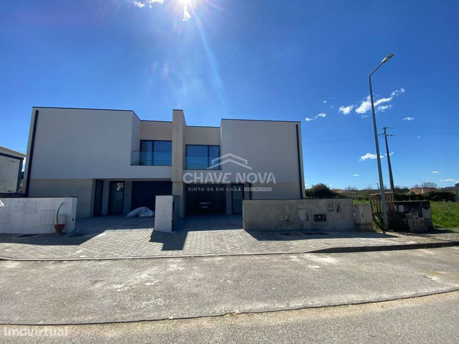Moradia T4 nova em Anadia