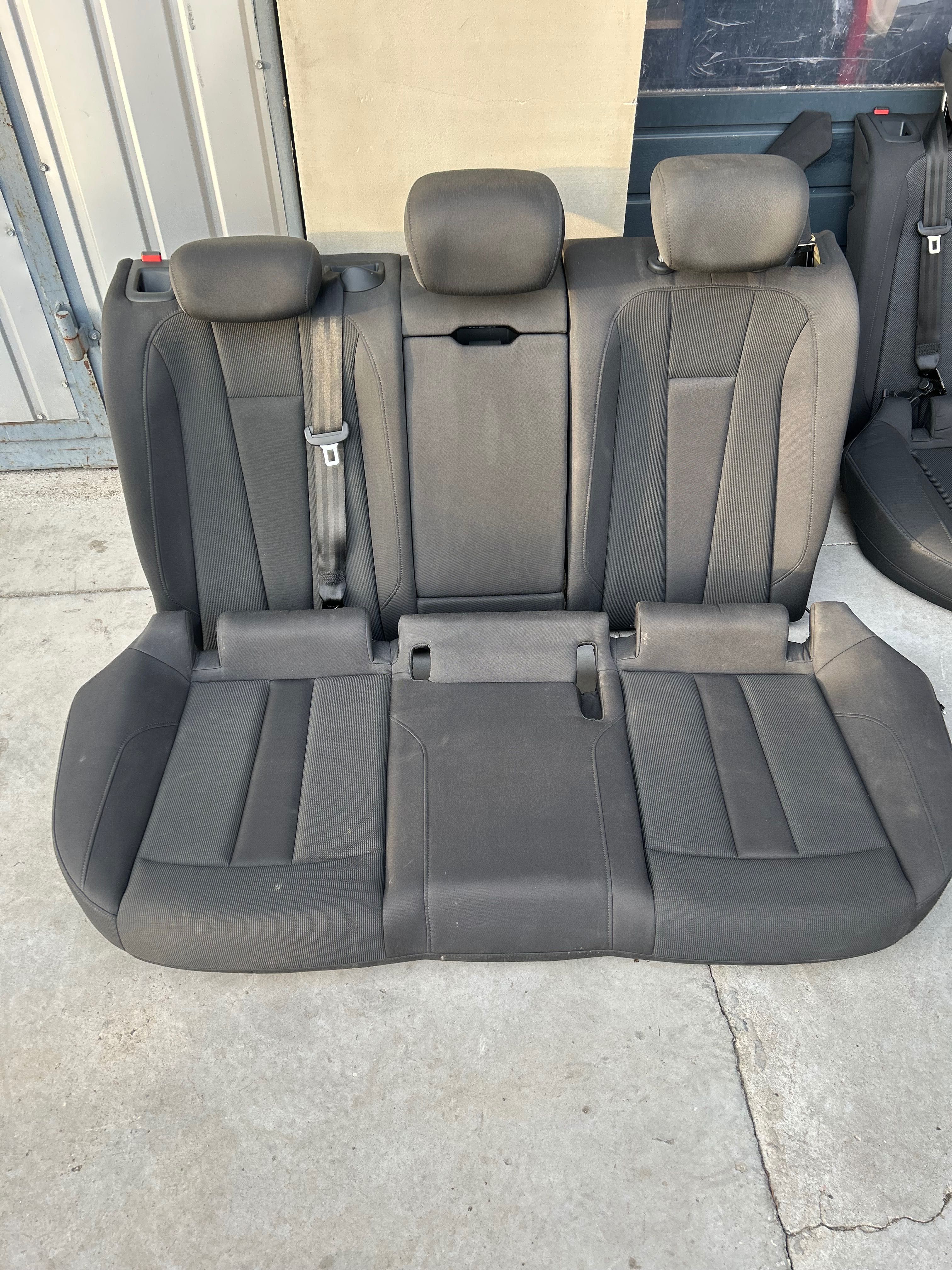 Cubholder podłokietnik tył Audi A4 B9
