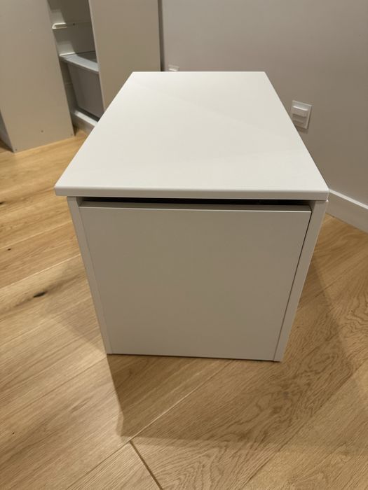 Skrzynia na zabawki firmy Meblik