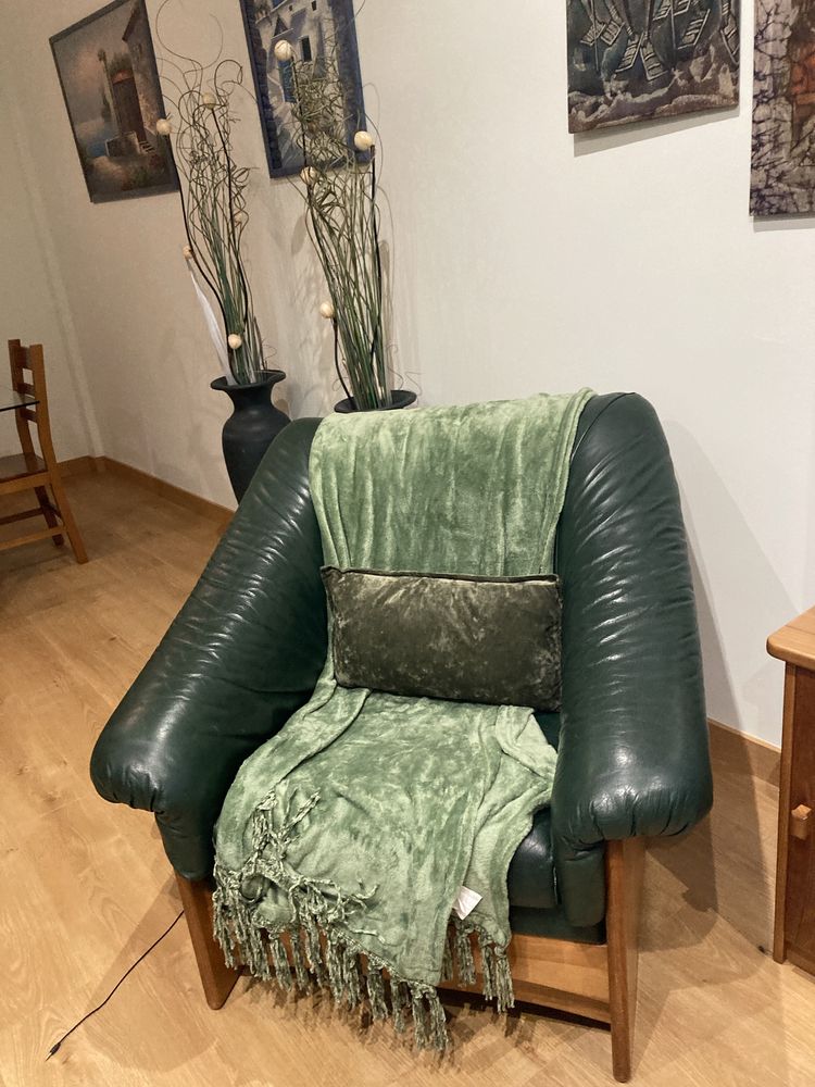 Sofa dois lugares +  Dois Sofás Maple Cerne