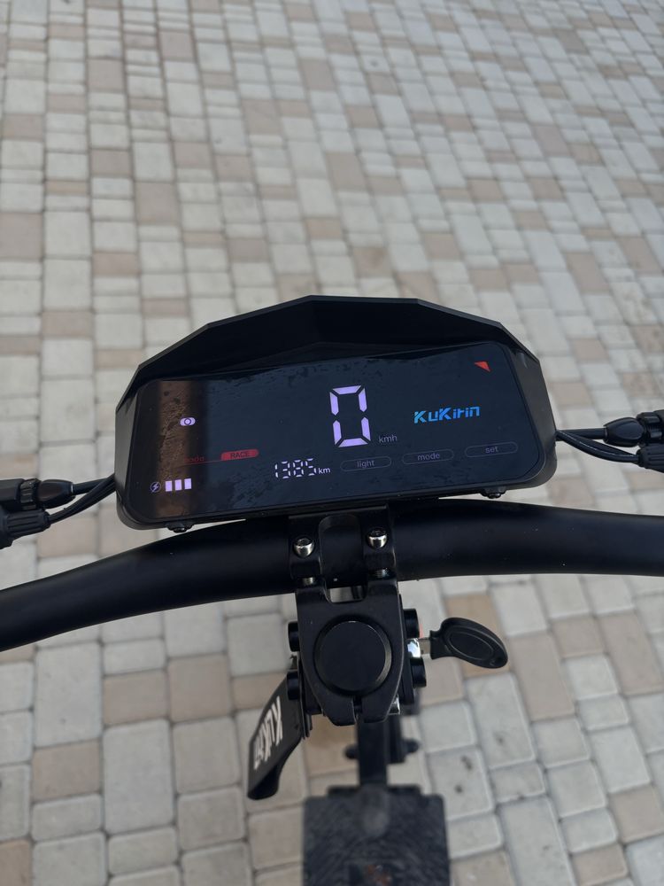 Kugo Kirin G4 чудовий самокат