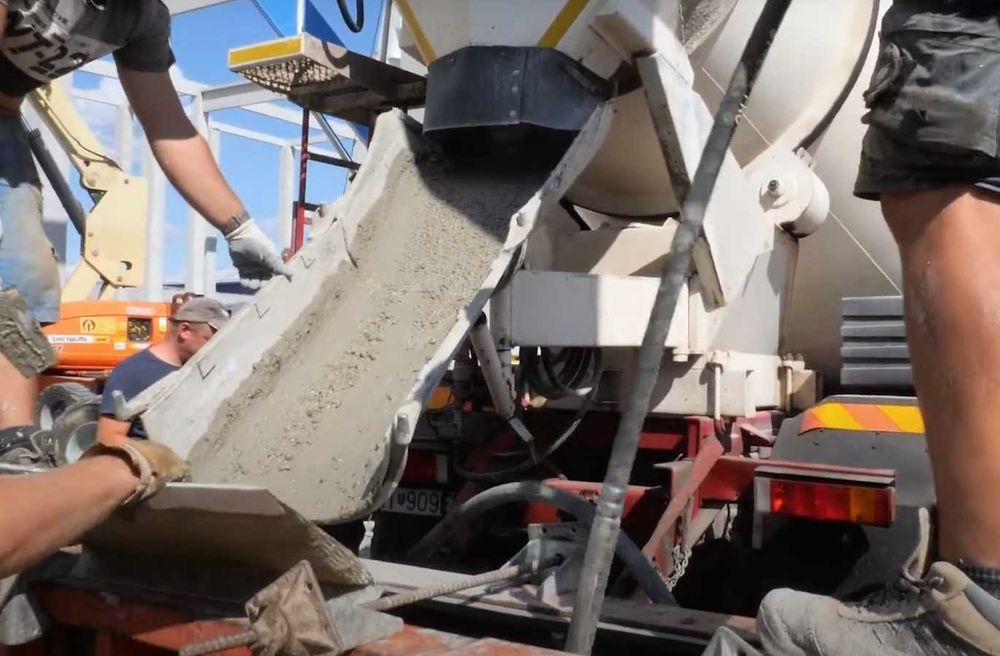 Wibrator zagęszczarka do betonu 4m 2300W buława wynajem