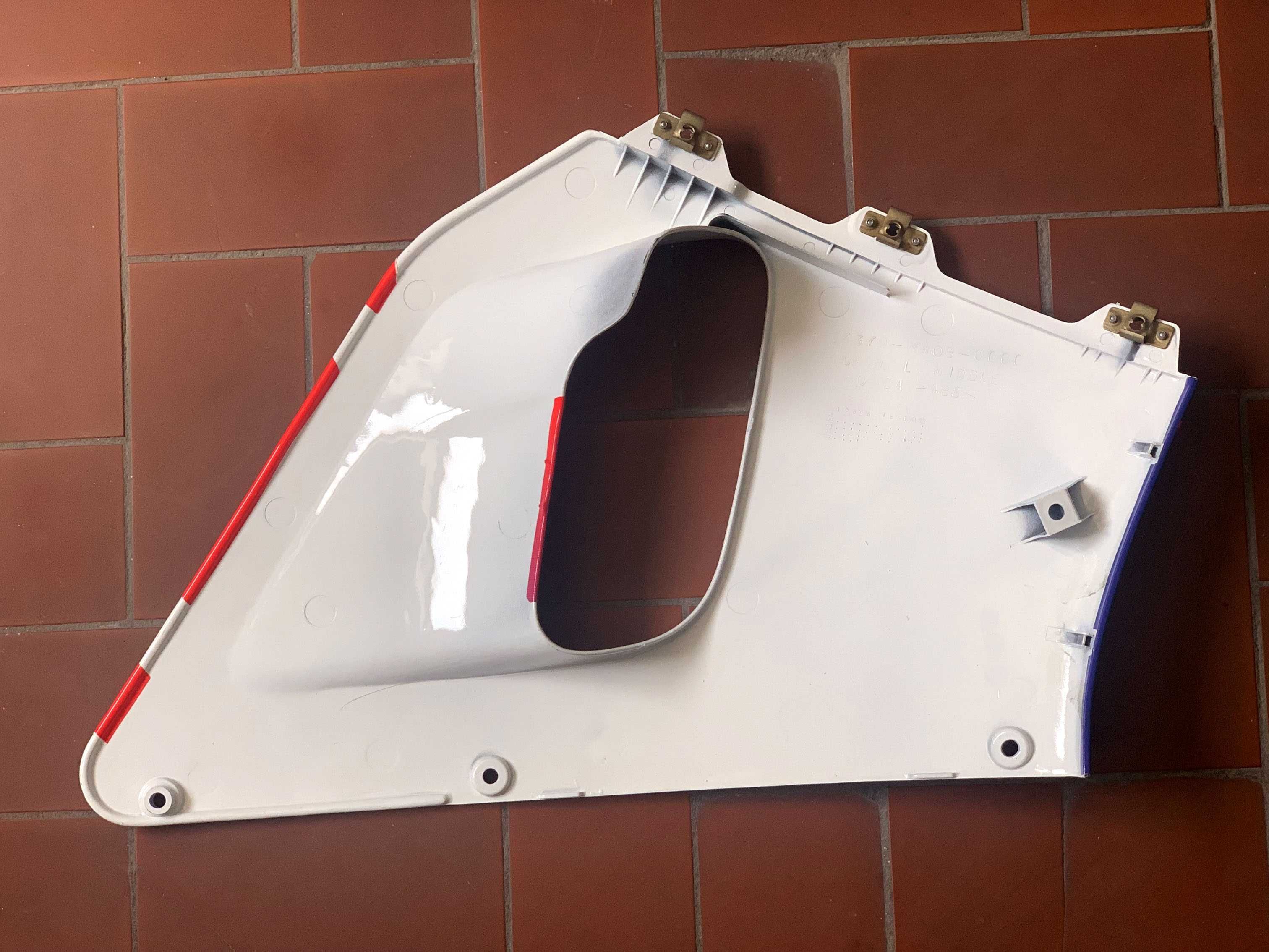 Carenagem Lateral Honda CBR 900RR 94