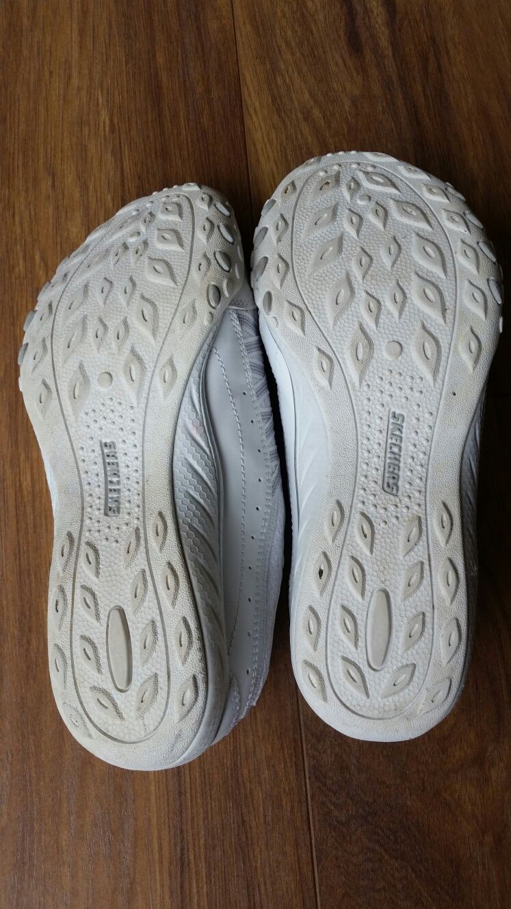SKECHERS buty 37 , 24 cm dziewczęce białe półbuty sportowe memory
