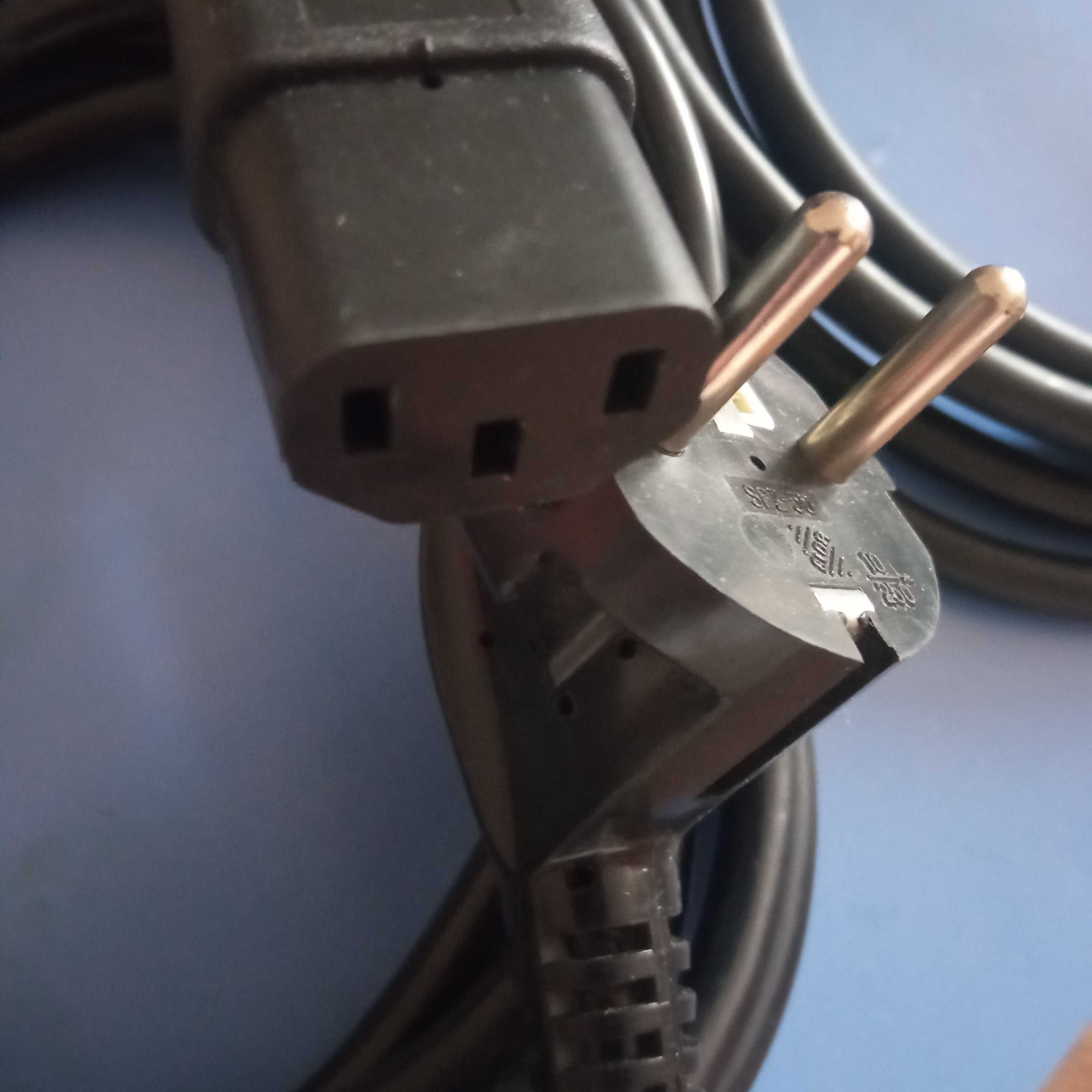 Kabel zasilający Schuko IEC 320 C13 SAVIO 1.8 m 2 sztuki