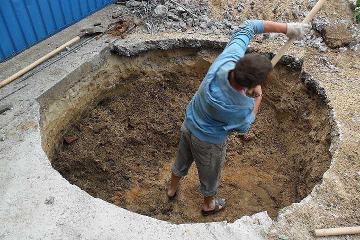 Копка сливных ям, ЖБИ кольца для сливных ям, септиков, монолитные