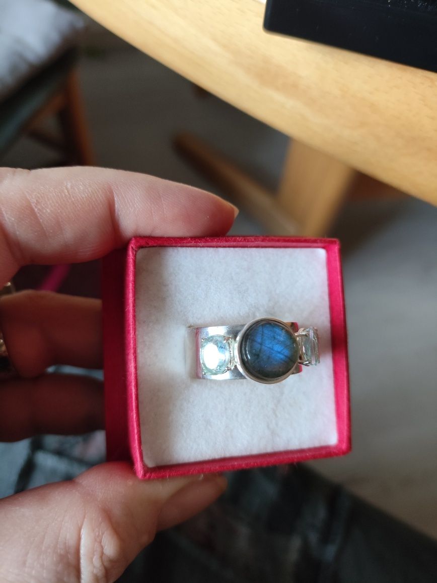 Srebrna obrączka z labradorytem i blue topaz srebro