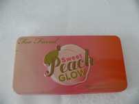 Nowa paleta rozświetlaczy do policzków Too Faced
