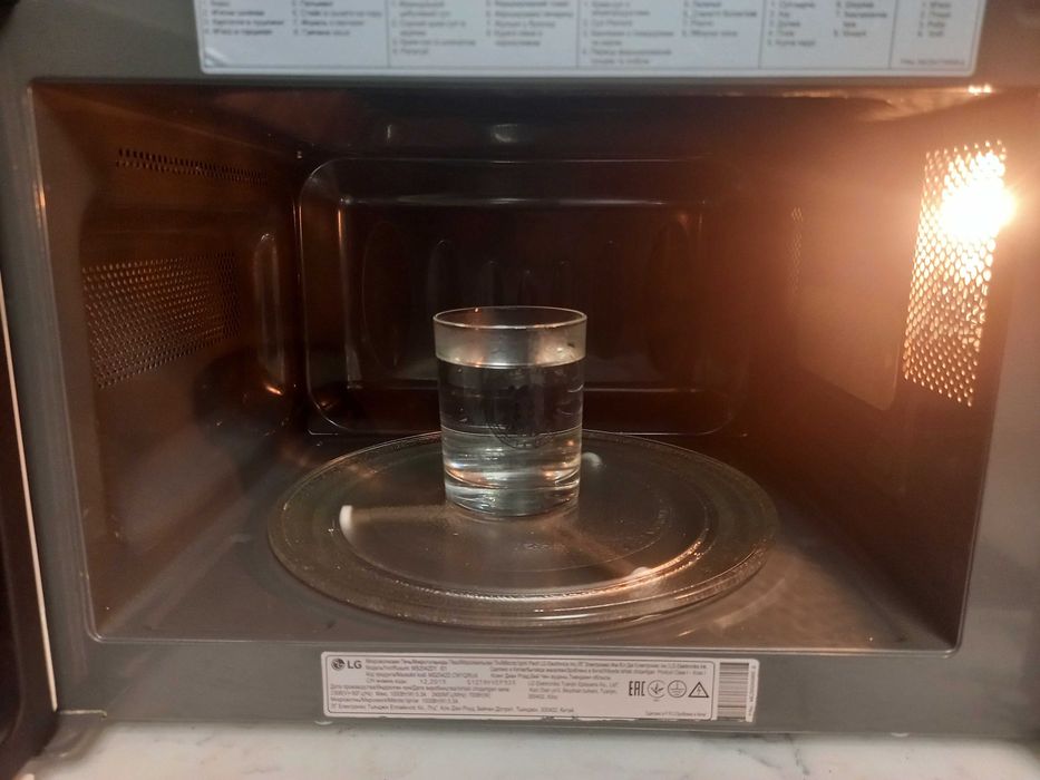 Микроволновка LG