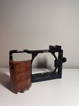 SmallRig 1661 v3 z drewnianym uchwytem, zimna stopka, zacisk na kable