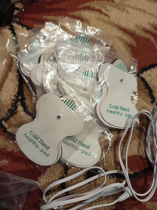 Masażer impulsywny do mięśni ciała i do stóp Ems -Tens .