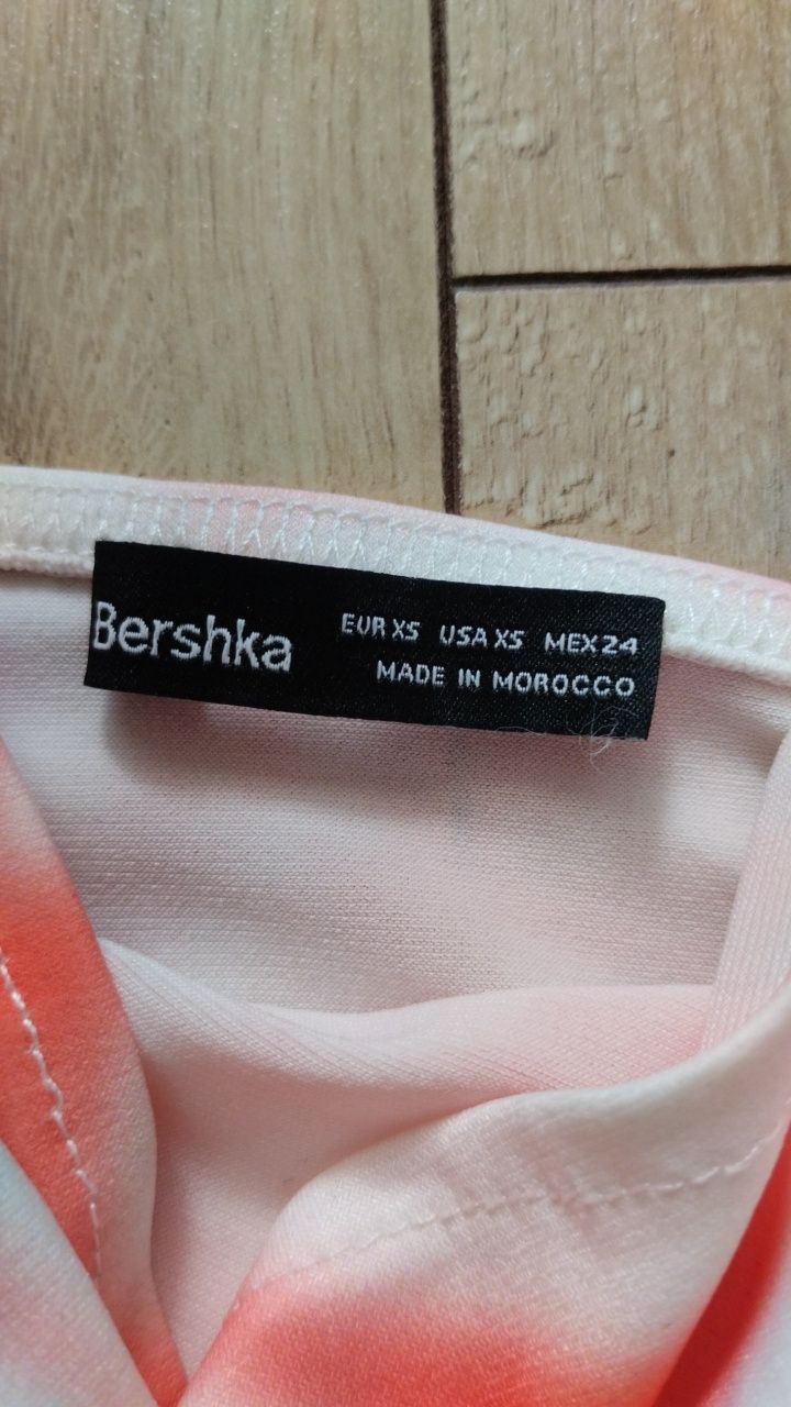 letni top z Bershki