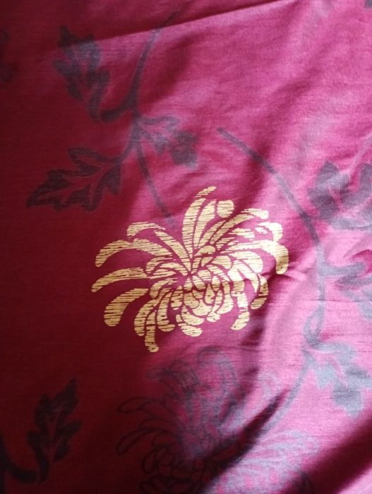 Obrus gotowy bordo 150x200