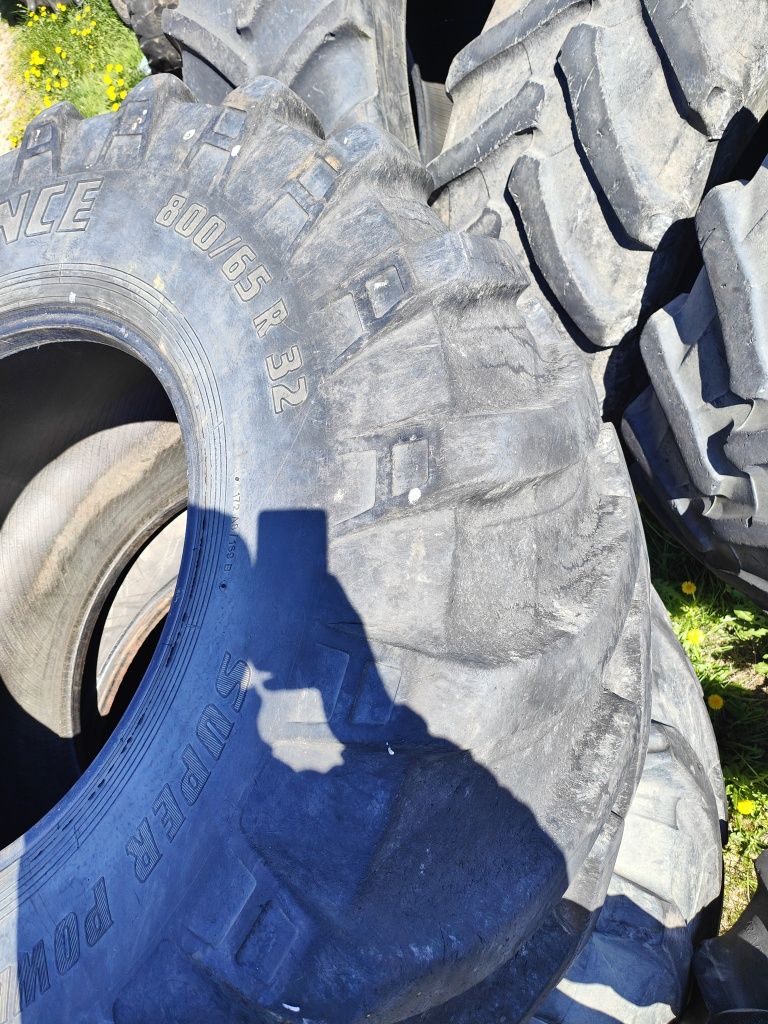 Opony ALLIANCE A-360 800/65 R - 32 jak nowe 30.5 L R32 zachodnie wzmoc