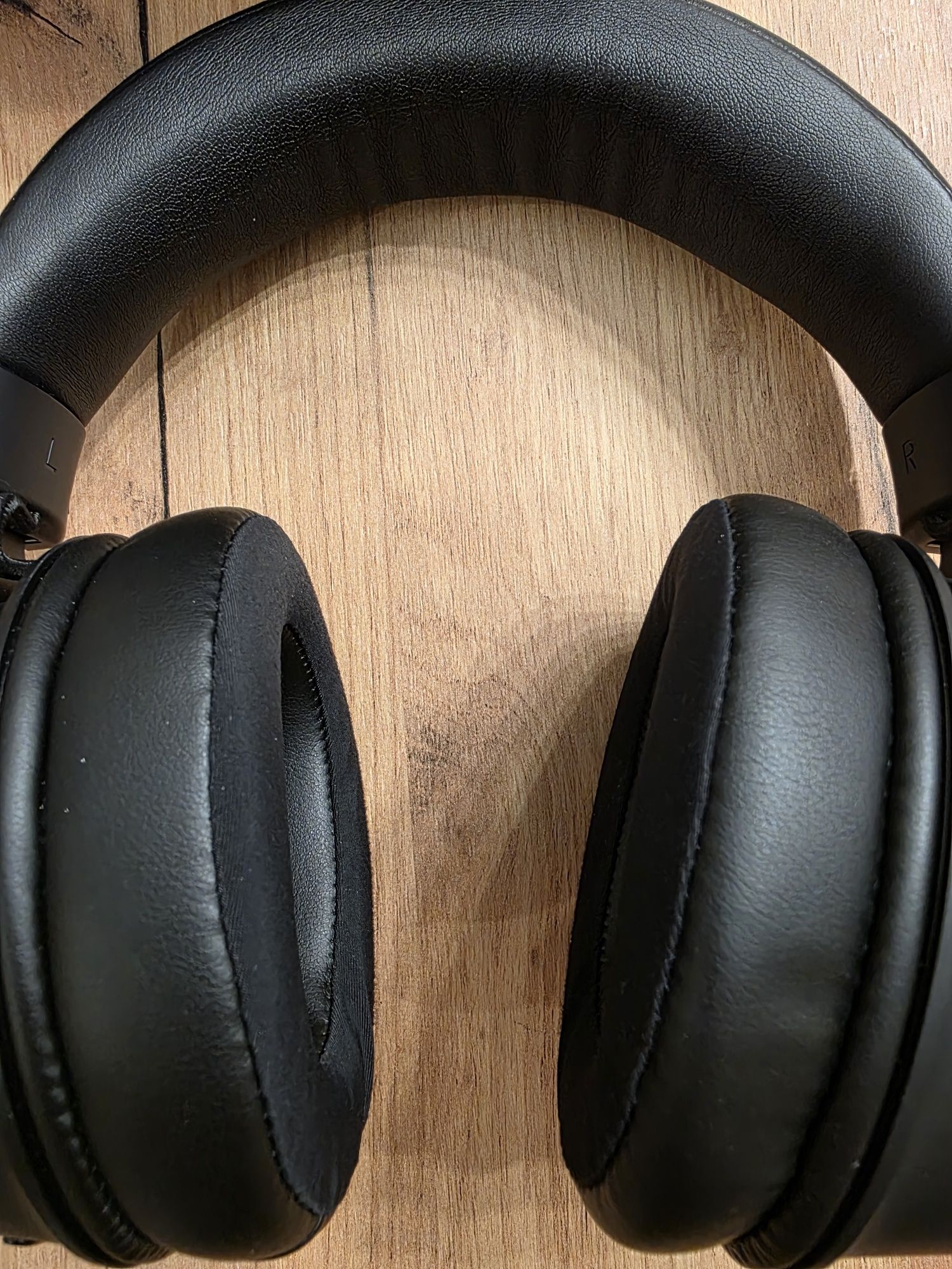 Наушники с микрофоном Razer Kraken V3 Pro