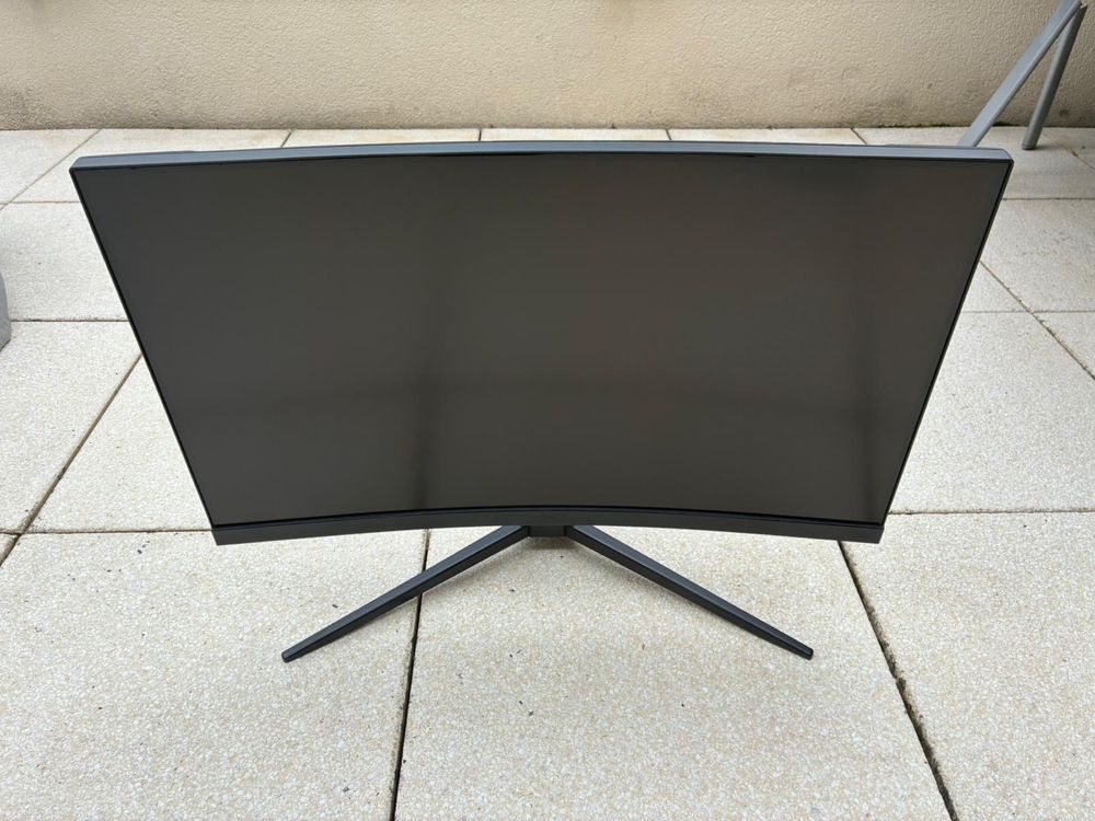 Monitor MSI Optix G24C4 Curved czarny
