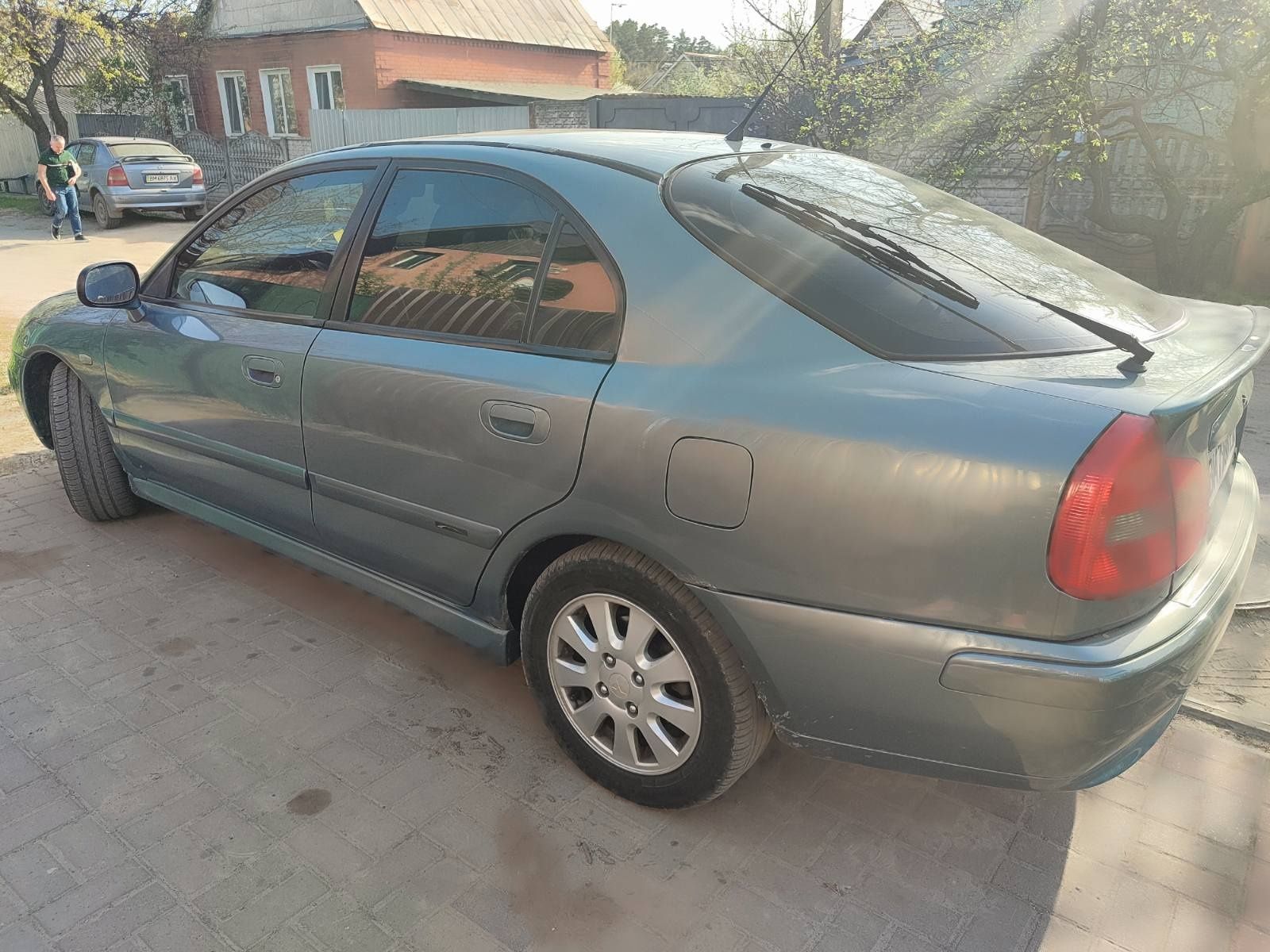 Mitsubishi Carisma ресталінг 2003