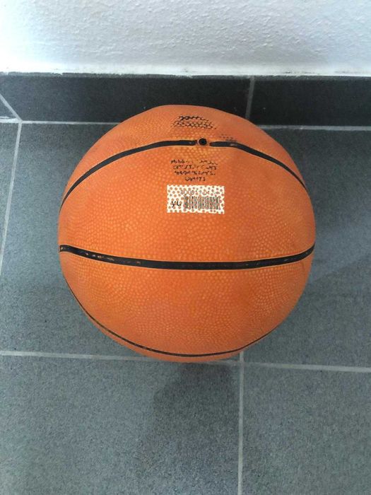 Bola de Basquetebol SLAZENGER – Tamanho Oficial – Indoor/Outdoor!