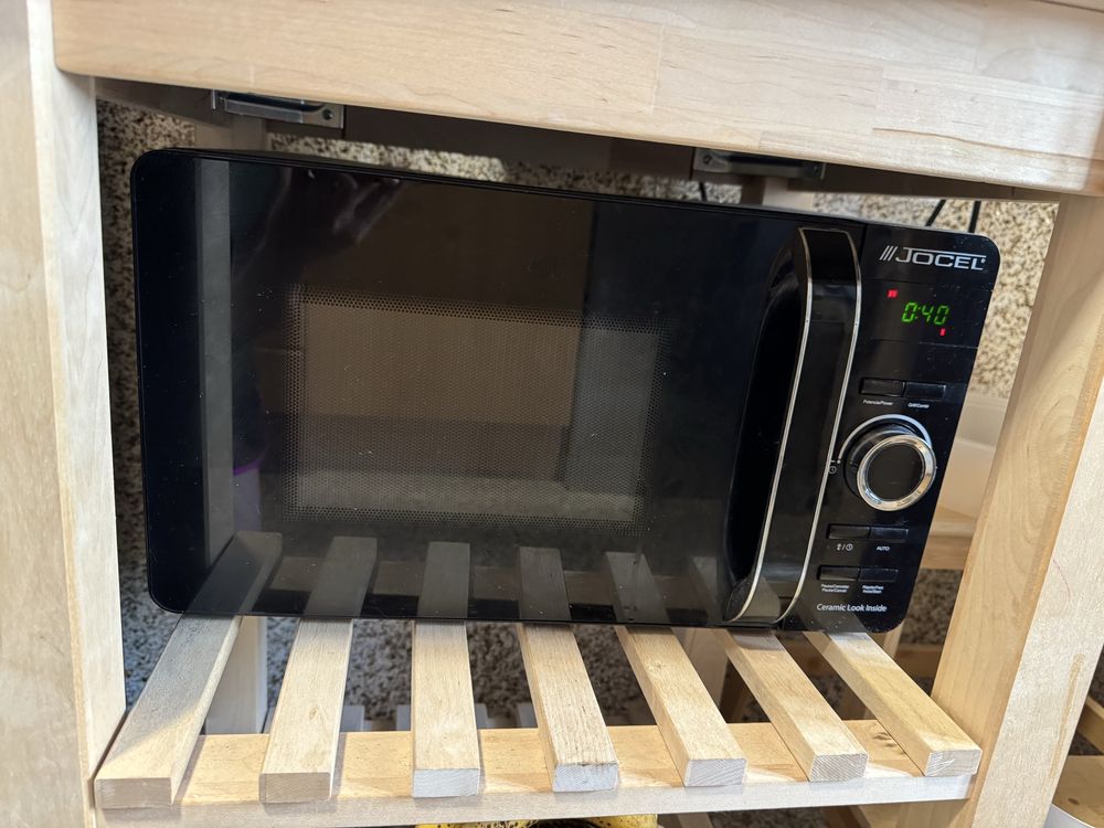 Microondas Jocel em preto