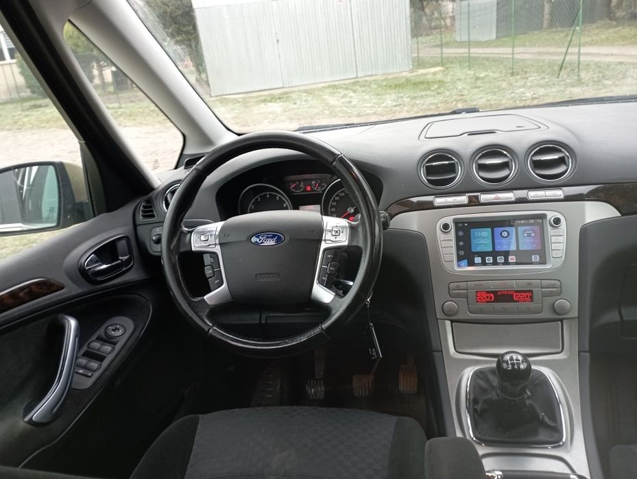 Ford Galaxy na wypasie 2.0 b .Zrobiony caly silnik. nie pobiera oleju