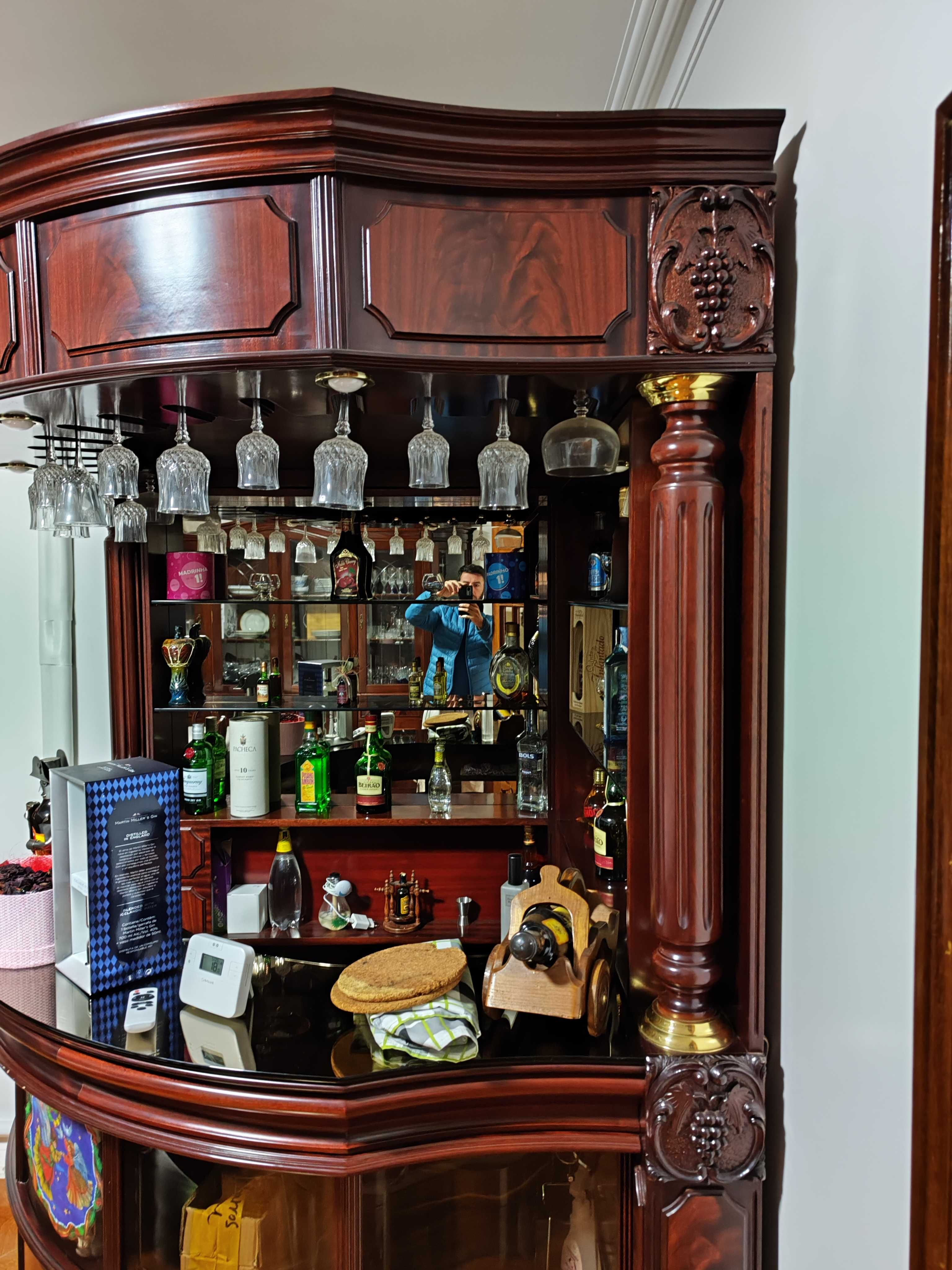 Bar de sala  madeira