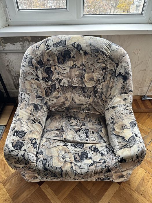 Продам диван с 2-мя креслами