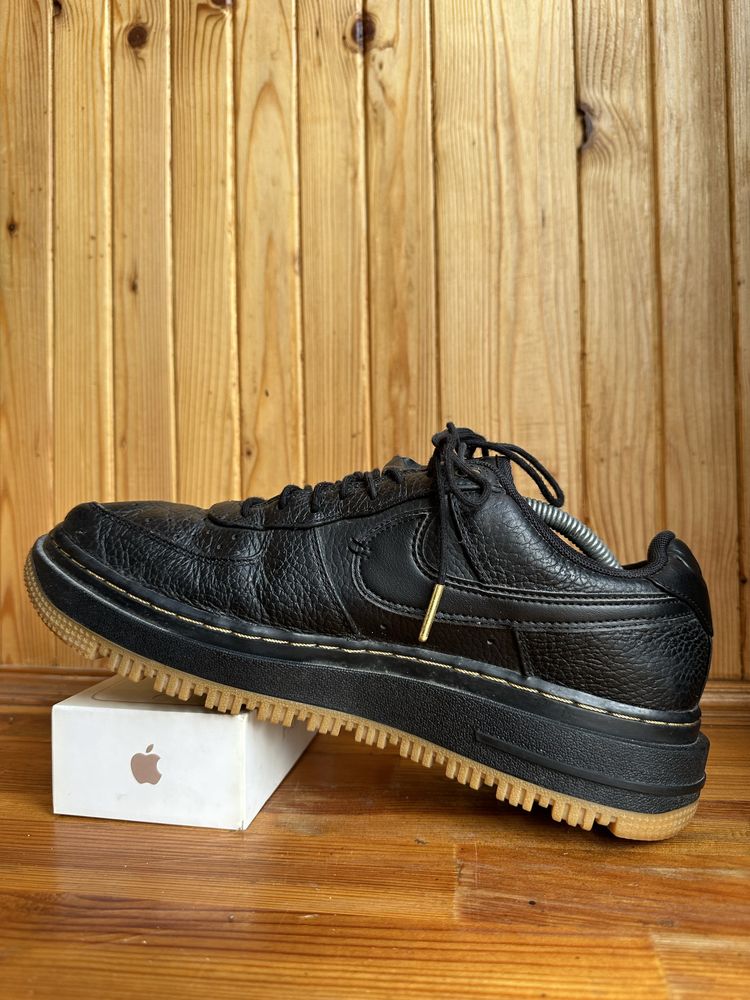 Кроссовки nike air force 1 luxe