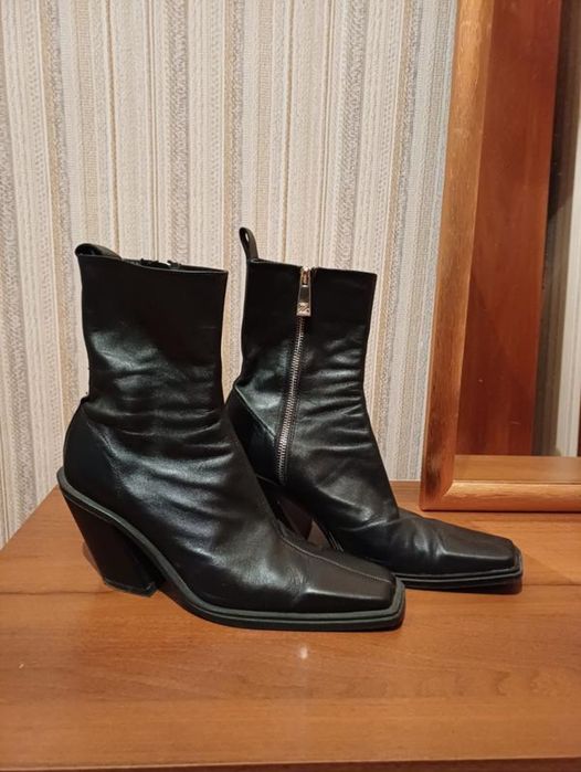 Ботильйони, черевики Zara