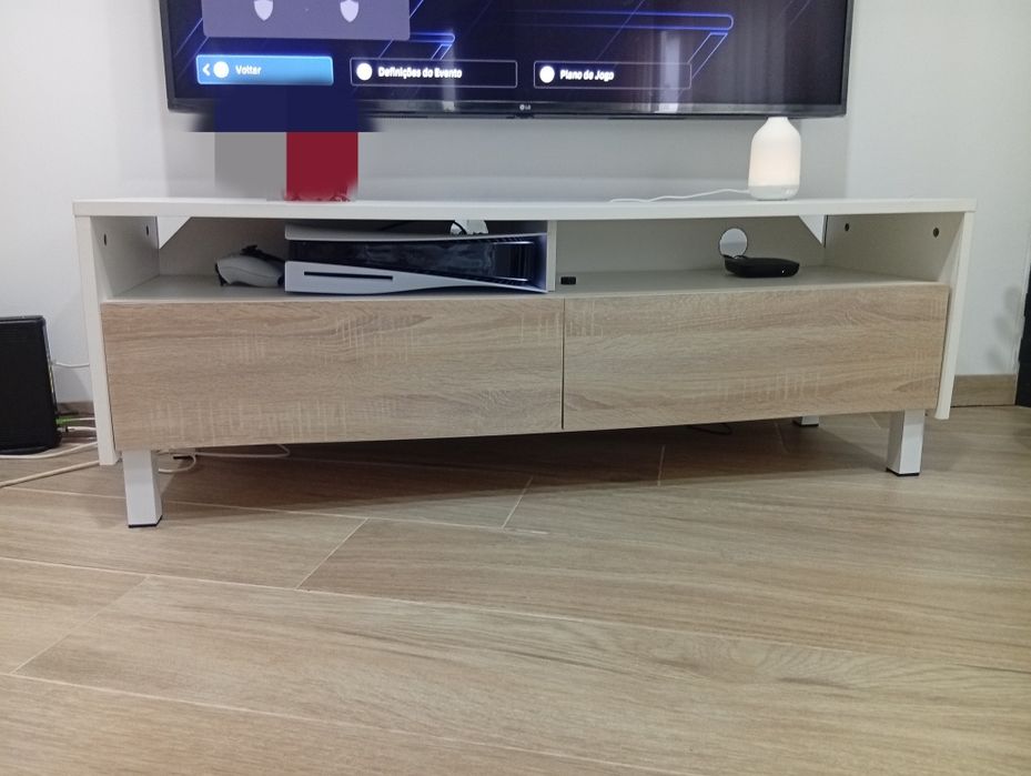 Móvel tv branco e carvalho