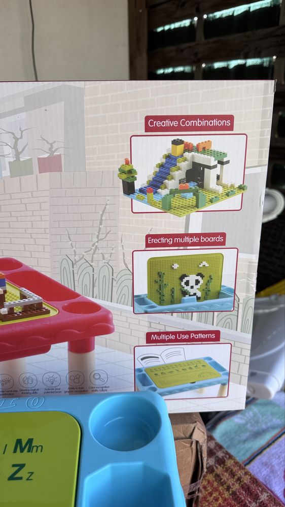 Stolik edukacyjny plus klocki 300 sztuk kompatybilny Lego