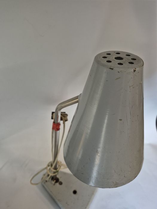 Stara lampka metalowa prl