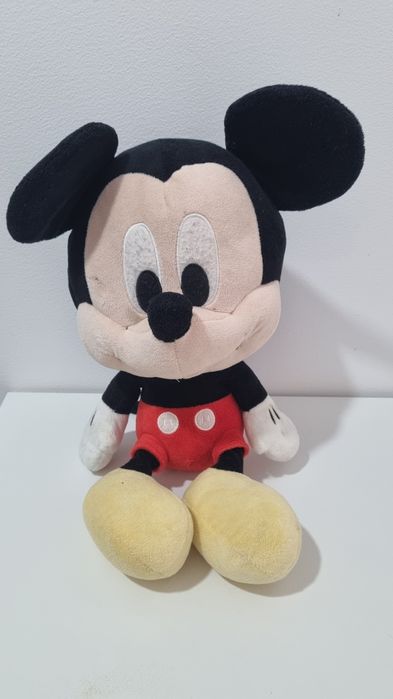 Peluche Mickey médio