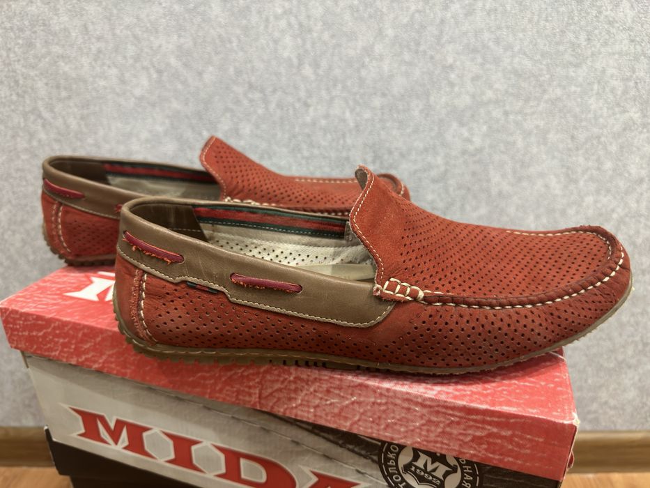 Туфлі    Мокасини  MIDA