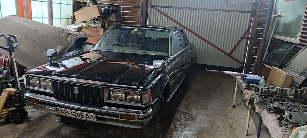Toyota Crown Victoria