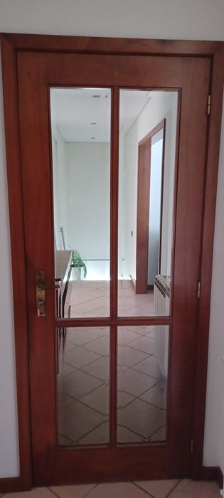 Portas em madeira