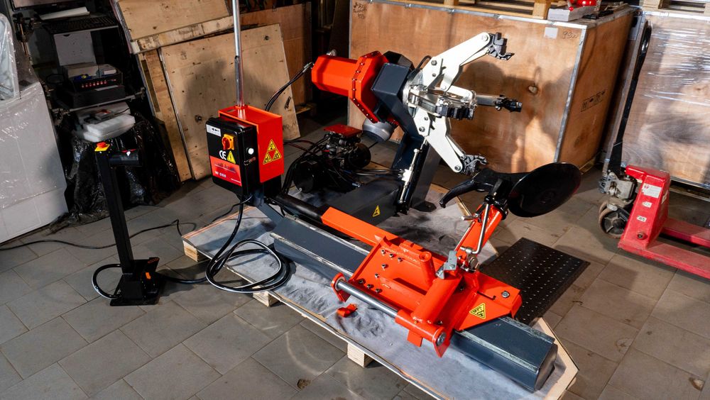 Вантажний шиномонтажний верстат Well Kraft 8910