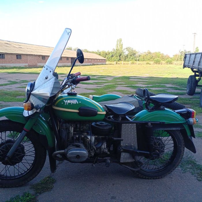 Продам мотоцикл з коляскою УРАЛ