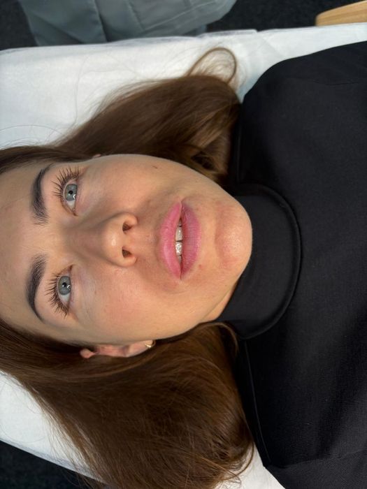 Пошук моделей на губи та ботокс