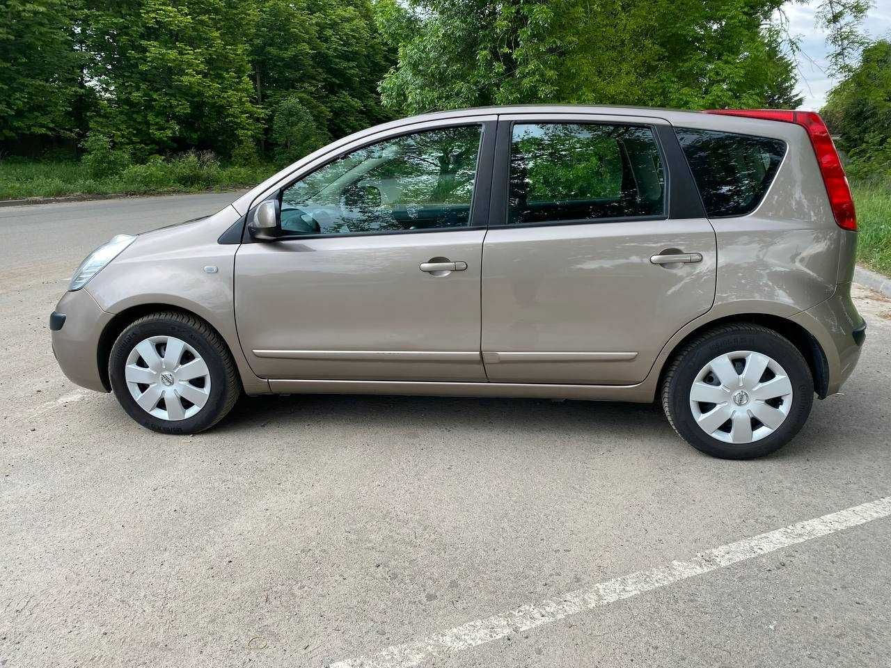 Продам Nissan Note