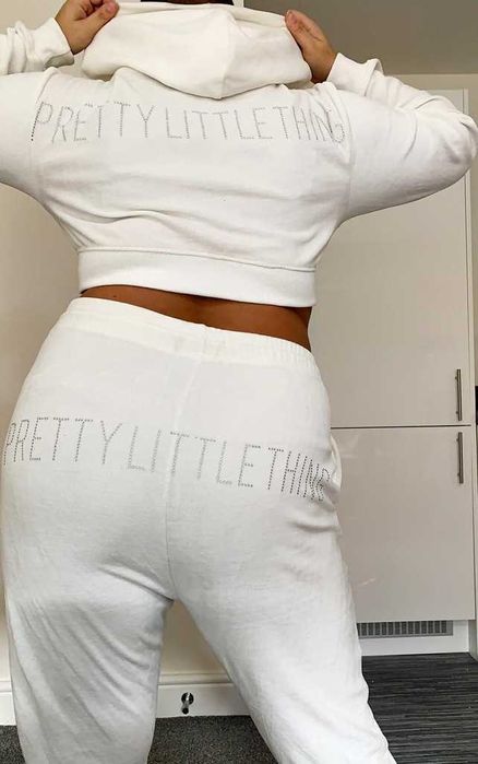 Welurowy dres Prettylittlething roz.42-46