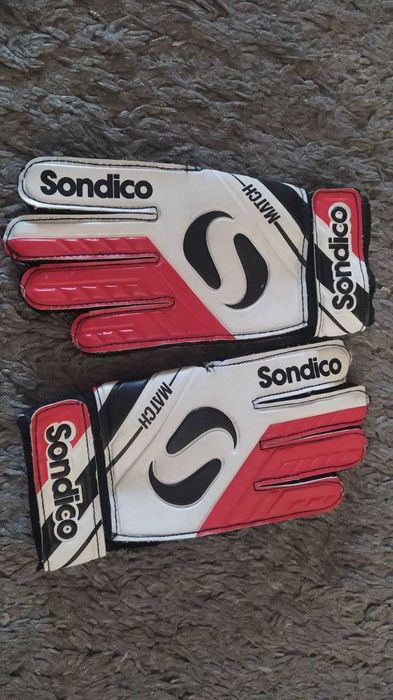 Перчатки футбольные вратарские Sondico (размер 6) Оригинал.