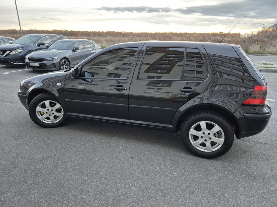 Продам Golf IV 1,6