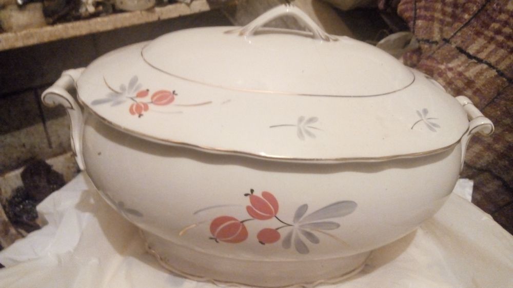 Продам   кастрюли  и  миски