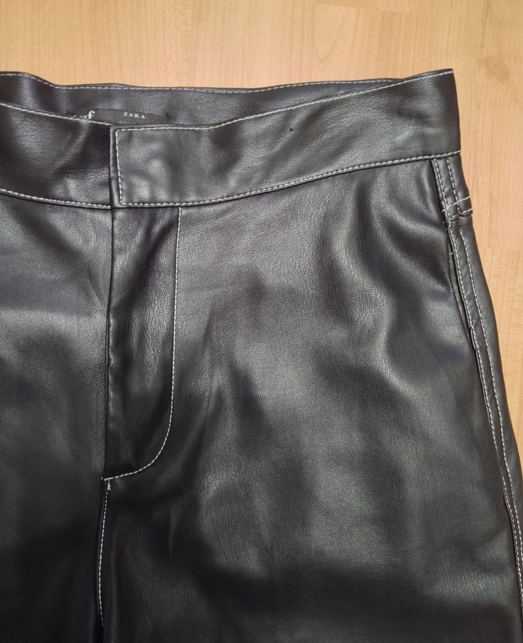 Кожаные джоггеры Zara колюты
