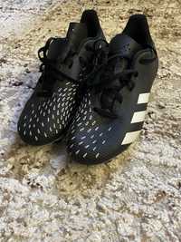 Футбольні бутси Adidas Predator