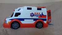 Ambulans biało-czerwony samochód + gratis 2x malowanki