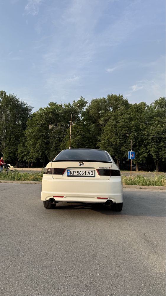 Honda accord 7 type s